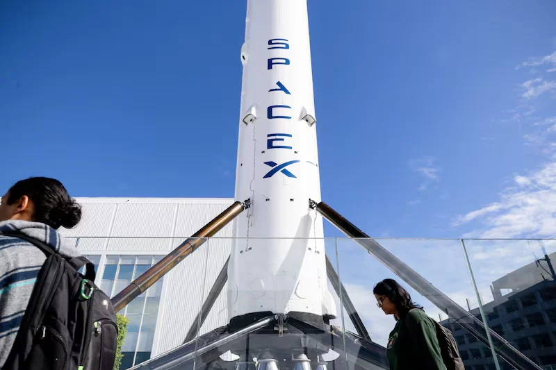 Elon Musk podría convertirse en el primer billonario de la historia luego del debut de SpaceX en Wall Street